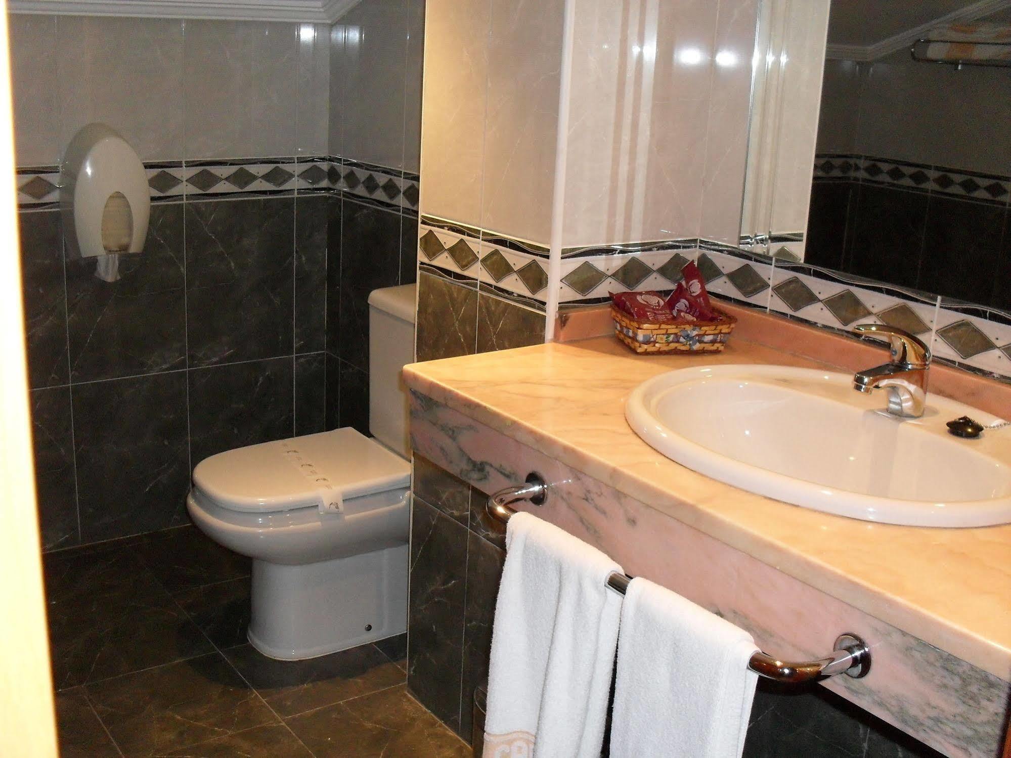Hotel Camino Real Arcahueja Extérieur photo